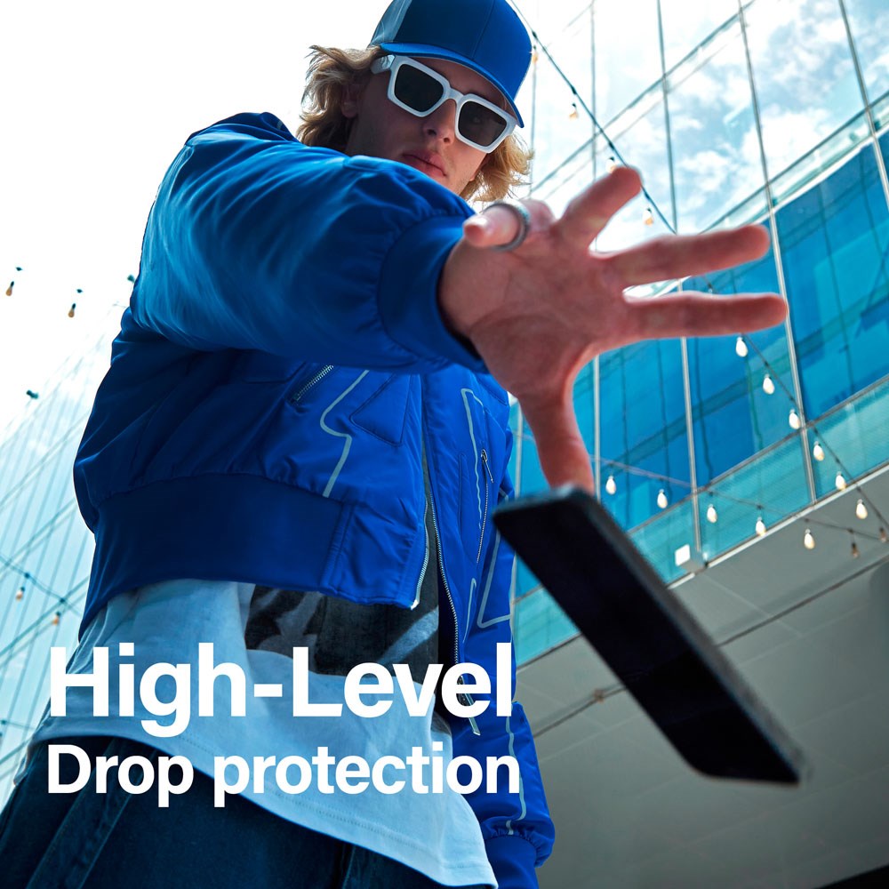 iPhone 15 Plus / 16 Plus PanzerGlass Ultra Wide Fit Screen Protector w. EasyAligner - Diamond Strength - Transparent / Black Edge