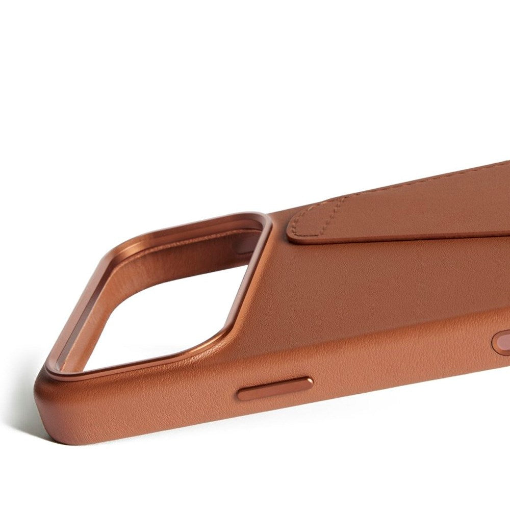 Mujjo iPhone 17 Pro Max Wallet Leather Case - MagSafe Compatible - Tan