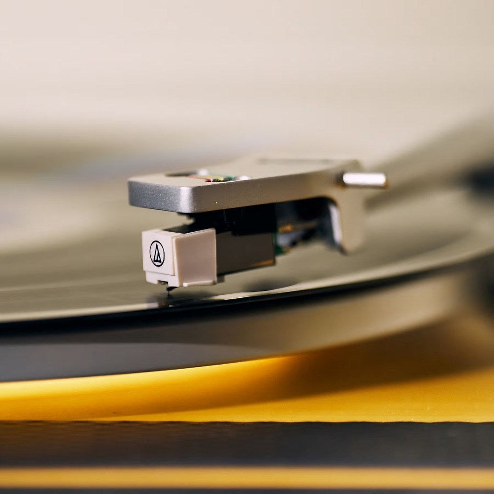 House of Marley Soul Rebel Turntable - Black / Light Bamboo