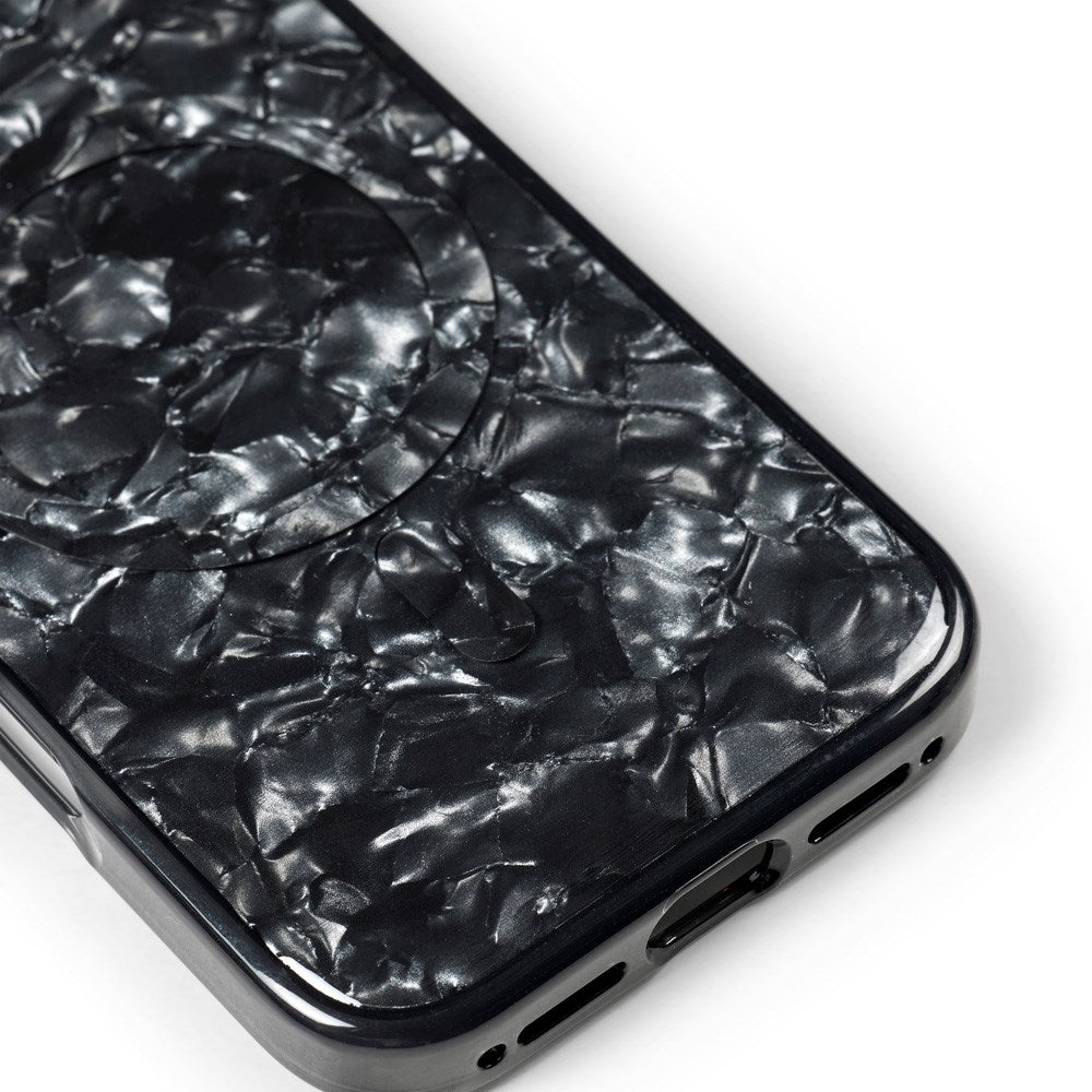 iDeal Of Sweden iPhone 17 Pearlized Case - MagSafe Compatible - Black