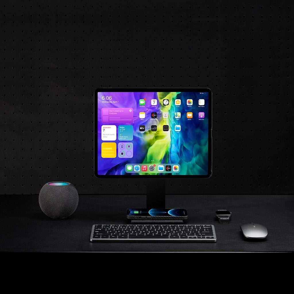 iPad Pro 12.9" (2022/2021/2020) Pitaka MagEZ Case 2 Magnetic Case - Black Carbon