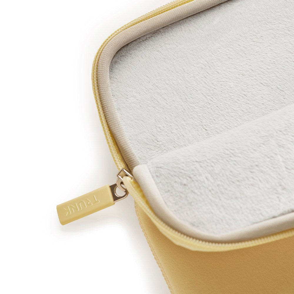 Trunk Neoprene Sleeve for MacBook 15" (34 x 23.5 x 1 cm) - Chardonnay