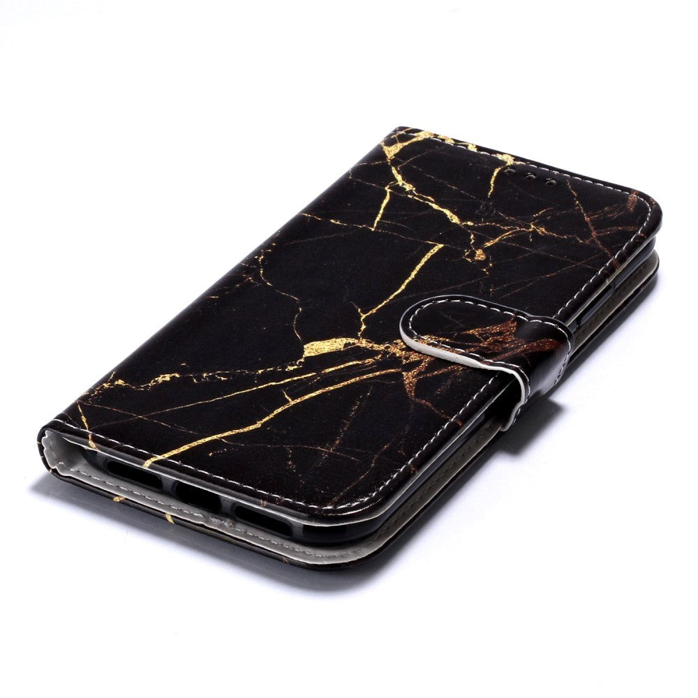 iPhone 11 Leather Wallet Case w. Print - Black