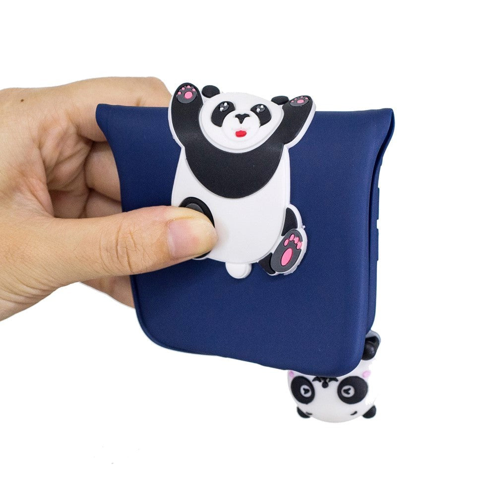 iPhone SE (2022 / 2020) / 8 / 7 Flexible Plastic Case with Doll Decor - Giant Panda