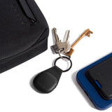 Mujjo Canopy Leather Keychain for AirTag - Black