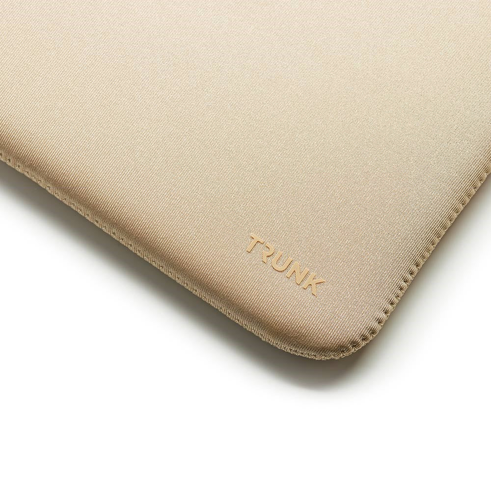 Trunk Neoprene Sleeve for Macbook 13" (32 x 22 x 2 cm) - Golden