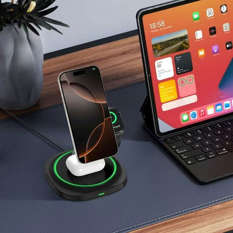 Lippa 3-in-1 Wireless Charger with 15W and USB-C - MagSafe / Qi Compatible - Black