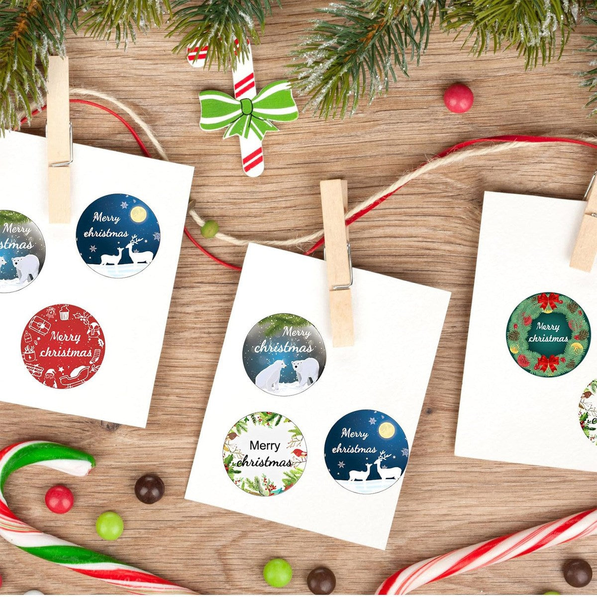 Roll of 500 x Stickers - 8 Designs - Merry Christmas