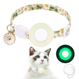 Cat Collar with AirTag Silicone Case & Film - Green with Daisies