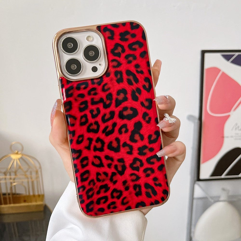 iPhone 14 Pro Flexible Plastic Back Case - Leopard Pattern - Red