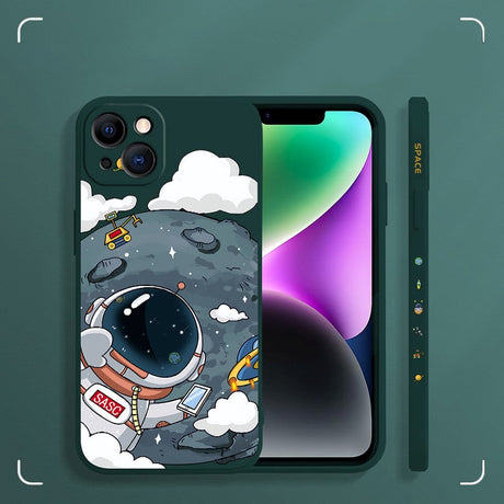 iPhone 14 Flexible Case of Plastic w. Print - Astronaut On The Moon / Green