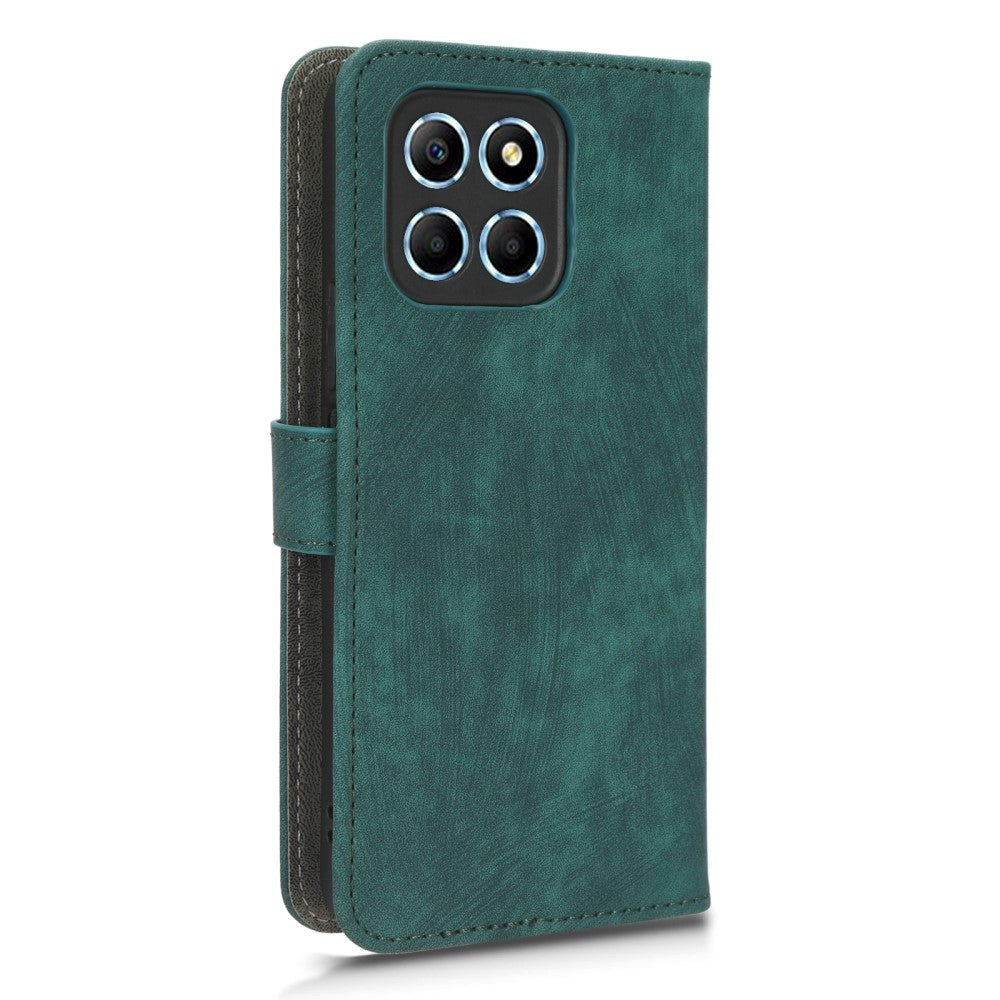 Honor 70 Lite Leather Flip Case with Wallet and Strap - Green