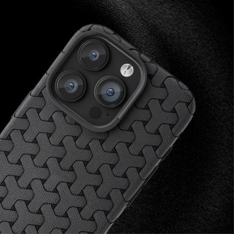 iPhone 15 Pro Max Flexible Plastic Case - Braided Texture - Black