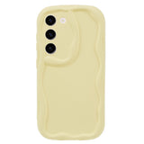 Samsung Galaxy S21 Flexible Plastic Case w. Wavy Edges - Yellow