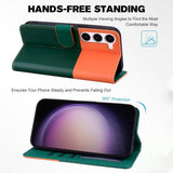 Samsung Galaxy S24 Flip Case with Strap / Standing function / Card Holder - Orange / Green (Cats)