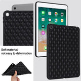 iPad 9.7 (2018-2017) / iPad Air / iPad Air 2 Flexible Plastic Case - Rhombe Design - Black