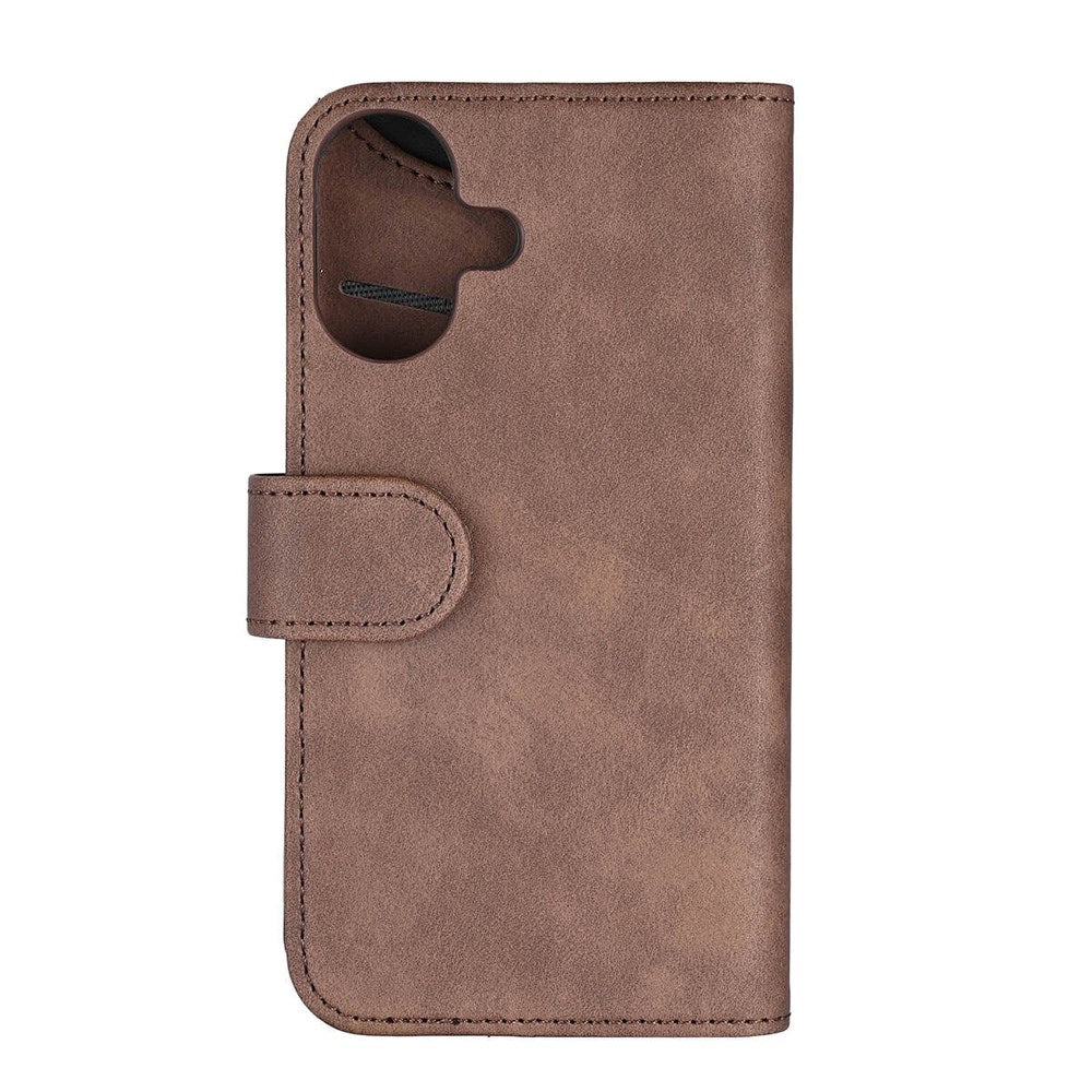 iPhone 16 GEAR Wallet - Leather Case w. Wallet for 3 Cards - MagSafe Compatible - Brown