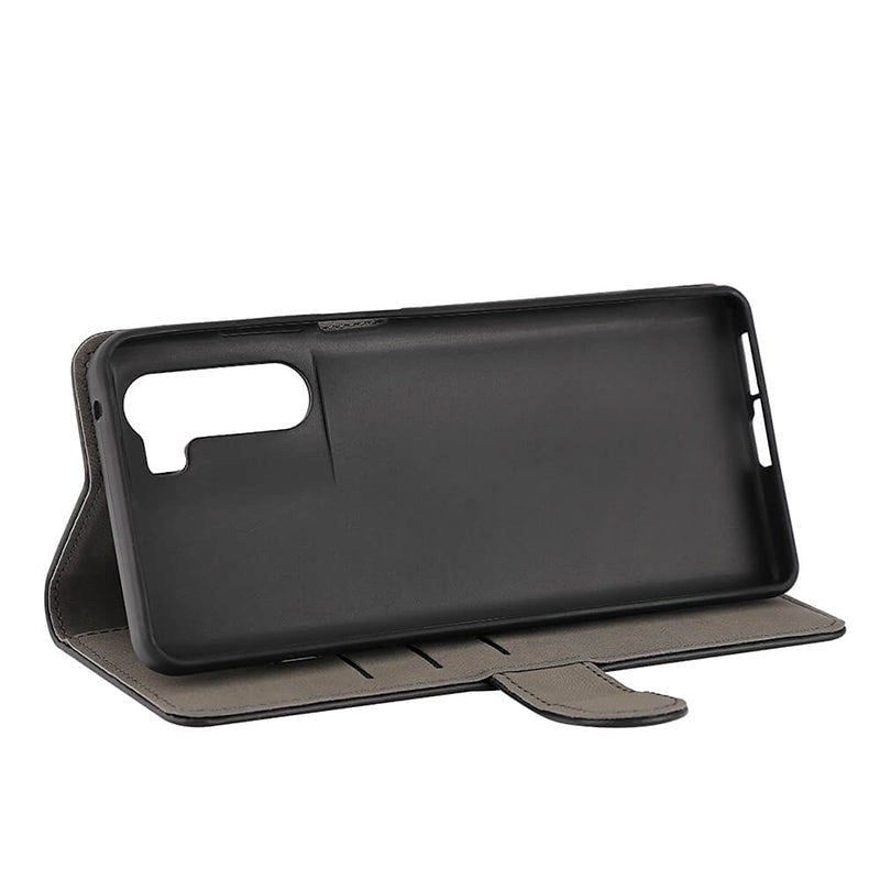 Motorola Moto G200 5G Gear Wallet - Leather Wallet Case - Black