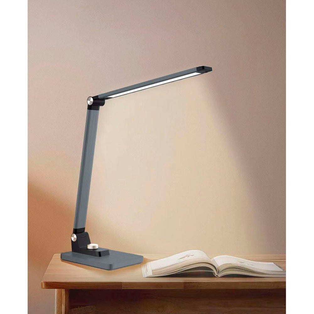 Lippa Aluminum LED Desk Lamp - Silver