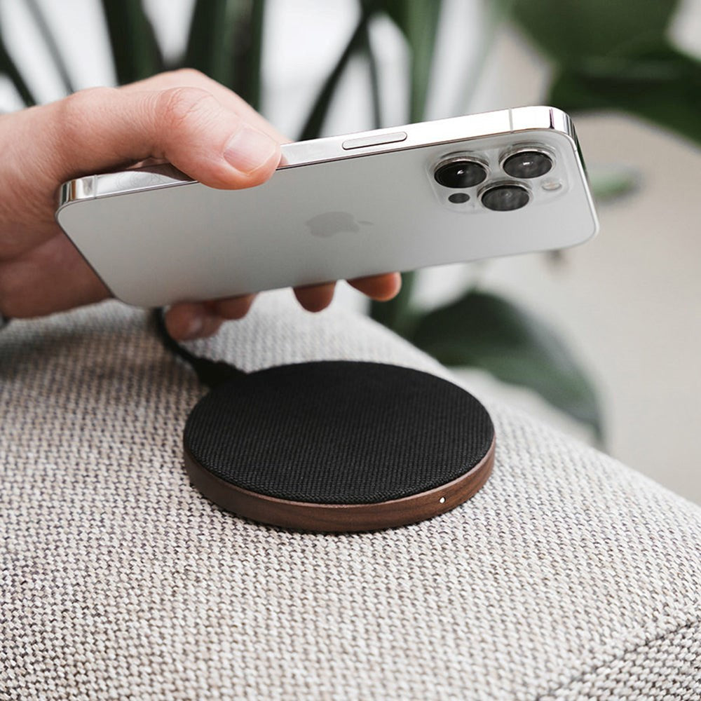 Woodcessories EcoPad 15W Wireless Charger - Real Wood - Walnut